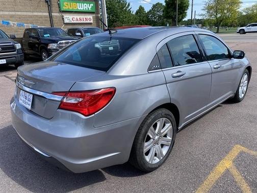 Billet Silver Metallic 2013 Chrysler 200 Touring