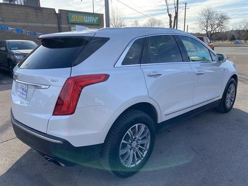 2017 Cadillac XT5 Luxury