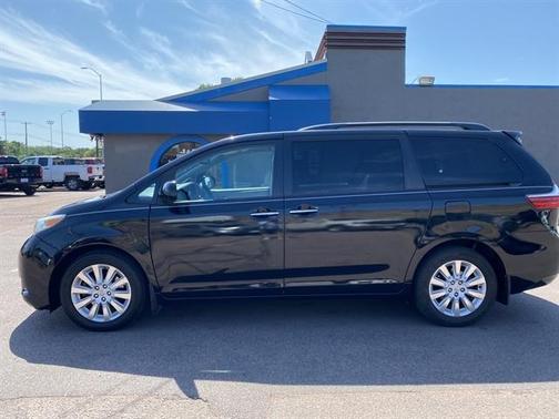 2016 Toyota Sienna XLE