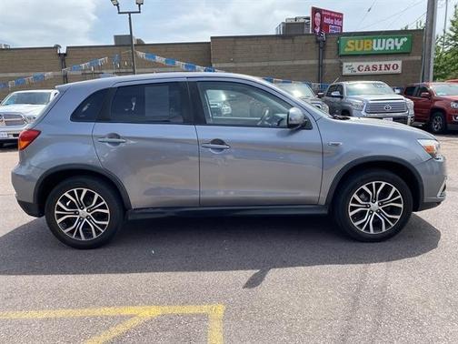 Mercury Gray Metallic 2019 Mitsubishi Outlander Sport ES