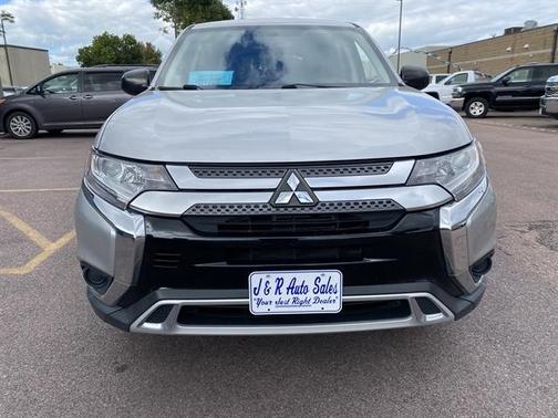 2019 Mitsubishi Outlander ES