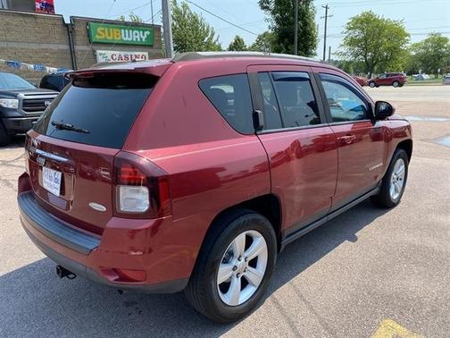 Deep Cherry Red Crystal Pearlcoat 2016 Jeep Compass Latitude