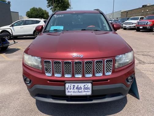 Deep Cherry Red Crystal Pearlcoat 2016 Jeep Compass Latitude