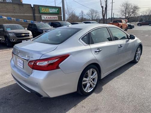 2017 Nissan Altima 3.5 SL