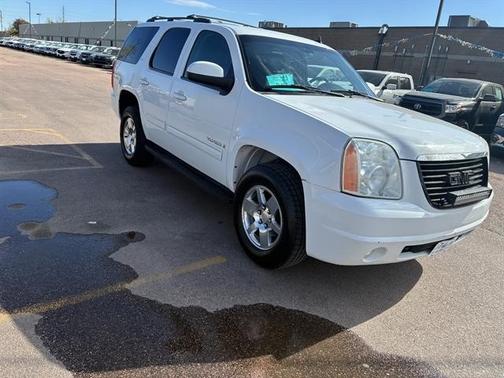 Summit White 2009 GMC Yukon SLT