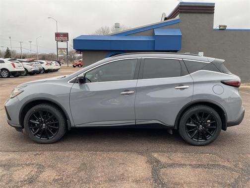 2022 Nissan Murano SV