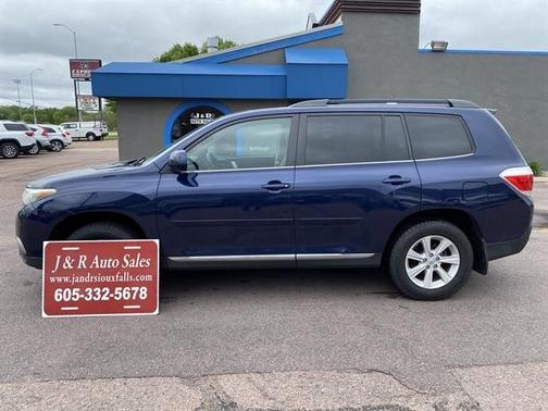 Nautical Blue Metallic 2012 Toyota Highlander SE