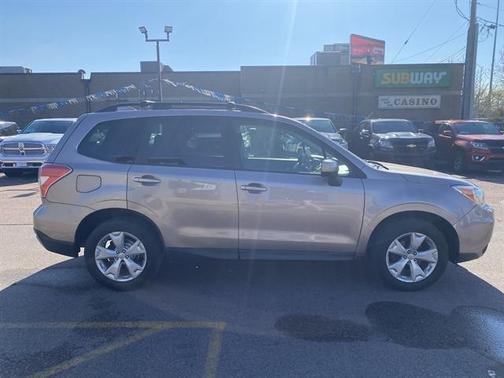 Beige 2016 Subaru Forester 2.5i Premium