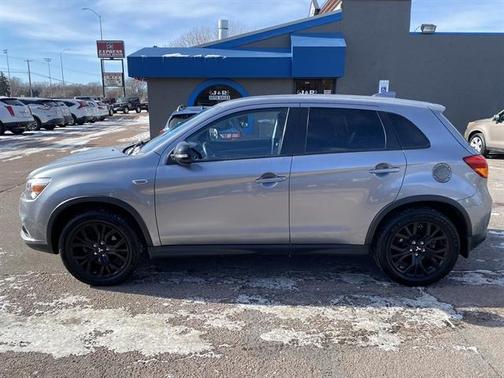 2017 Mitsubishi Outlander Sport LE