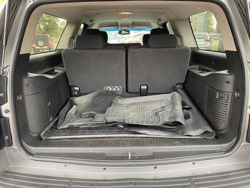 2012 Chevrolet Suburban 1500 LS