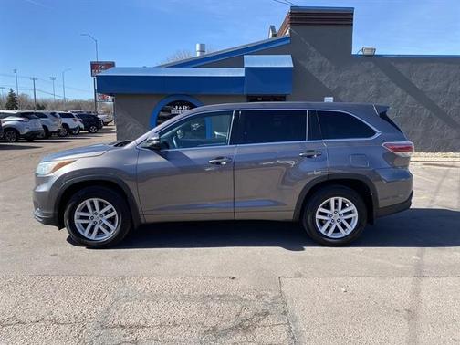 2015 Toyota Highlander LE