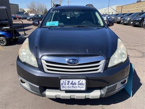 Graphite Gray Metallic 2011 Subaru Outback 2.5i Limited