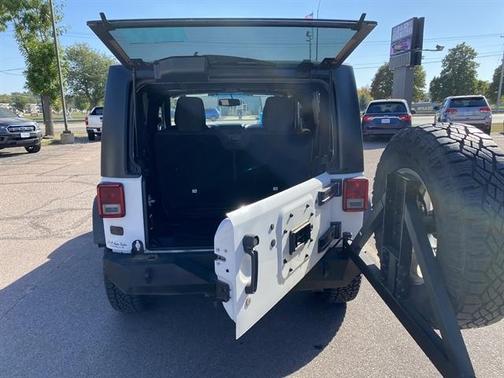 2016 Jeep Wrangler Sport