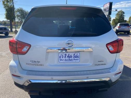 2018 Nissan Pathfinder Platinum