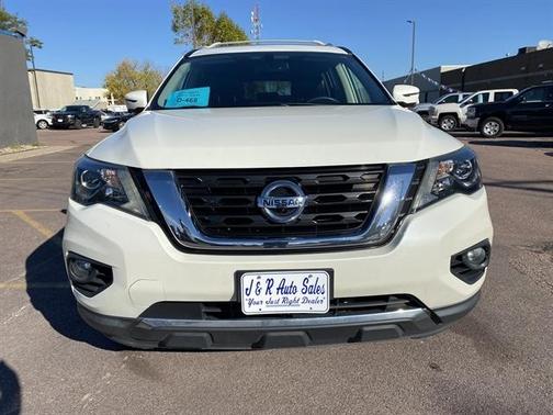 2018 Nissan Pathfinder Platinum
