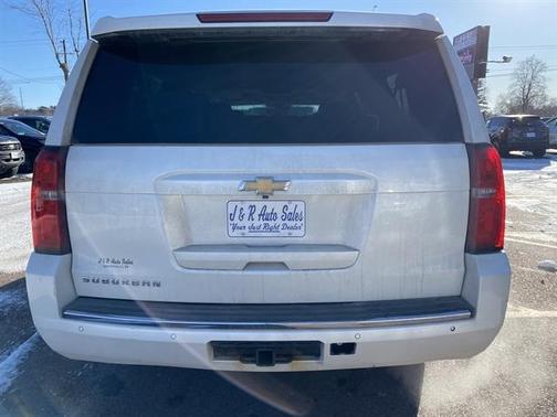 White Diamond Tri-Coat 2015 Chevrolet Suburban 1500 LTZ