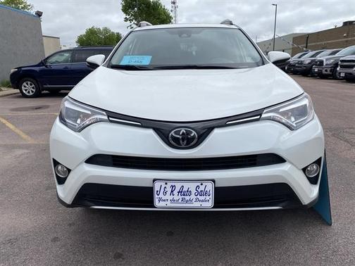 Blizzard Pearl 2018 Toyota RAV4 Limited