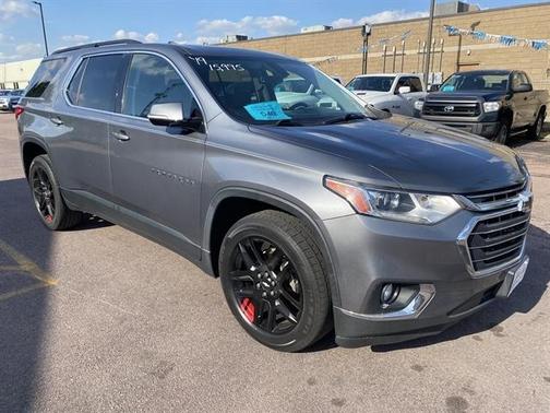 Graphite Metallic 2019 Chevrolet Traverse LT Leather