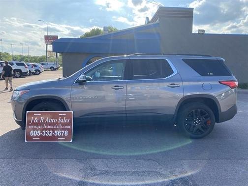Graphite Metallic 2019 Chevrolet Traverse LT Leather