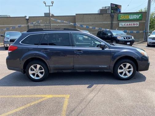 Graphite Gray Metallic 2013 Subaru Outback 2.5i Premium