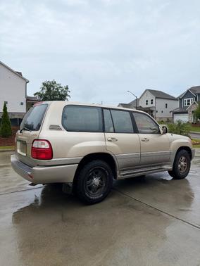 gold 2002 Lexus LX 470