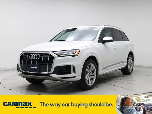 2023 Audi Q7 Premium Plus