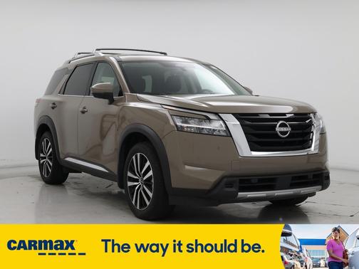 2024 Nissan Pathfinder Platinum