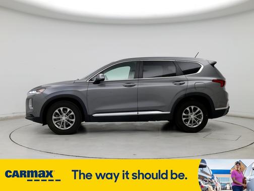2019 Hyundai SANTA FE SE