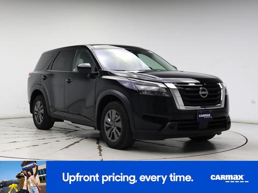 2023 Nissan Pathfinder S