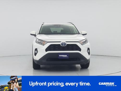 White 2019 Toyota RAV4 Hybrid XLE
