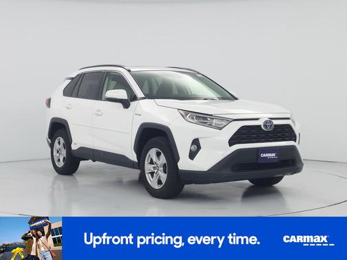 White 2019 Toyota RAV4 Hybrid XLE