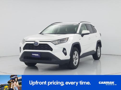White 2019 Toyota RAV4 Hybrid XLE