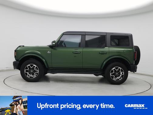 Green 2023 Ford Bronco Outer Banks