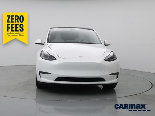 White 2023 Tesla Model Y Long Range