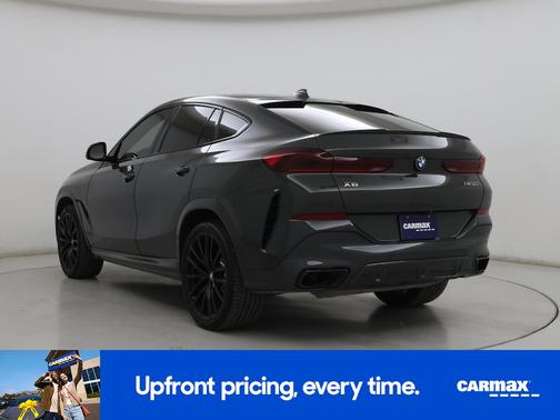 Gray 2022 BMW X6 M50i
