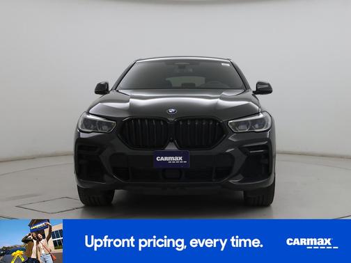 Gray 2022 BMW X6 M50i