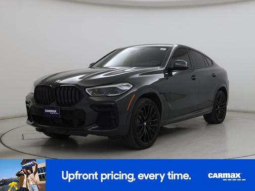 Gray 2022 BMW X6 M50i