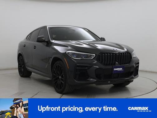 Gray 2022 BMW X6 M50i