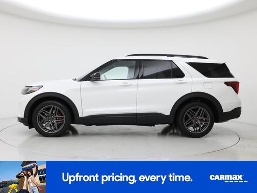 White 2025 Ford Explorer ST