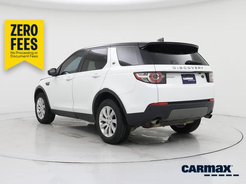 White 2018 Land Rover Discovery Sport SE