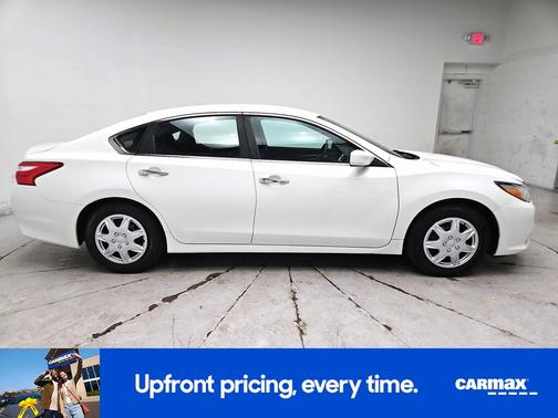 White 2017 Nissan Altima S
