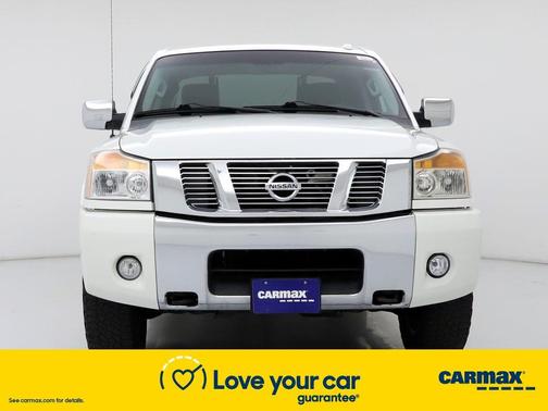 Photo 5 of 24 of 2012 Nissan Titan SL