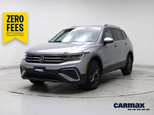 Silver 2023 Volkswagen Tiguan SE