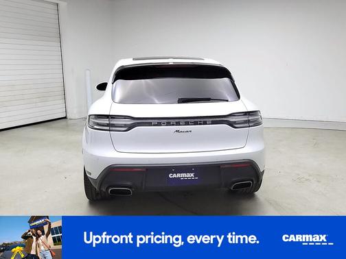 White 2024 Porsche Macan