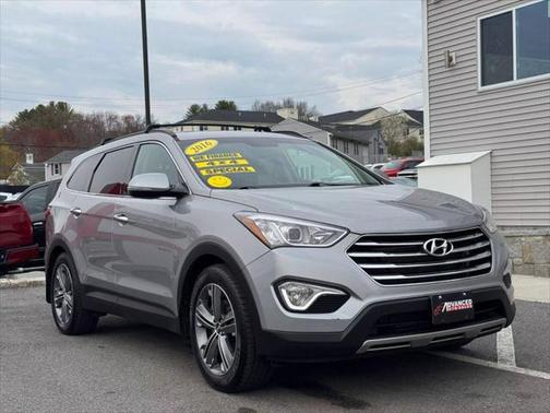 2016 Hyundai SANTA FE SE