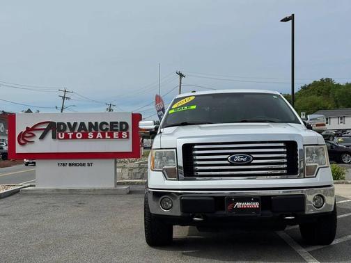 White 2010 Ford F-150 Lariat SuperCab