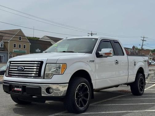 White 2010 Ford F-150 Lariat SuperCab