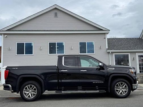 Onyx Black 2019 GMC Sierra 1500 SLT