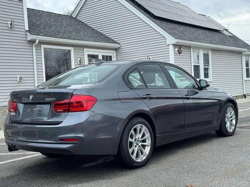 Mineral Gray Metallic 2016 BMW 320 i