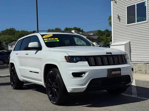 Bright White Clearcoat 2018 Jeep Grand Cherokee Altitude